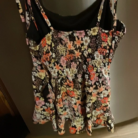 2 Multi-Color Floral Rompers 🌸💙🧡🌻🌼 - Picture 7 of 17